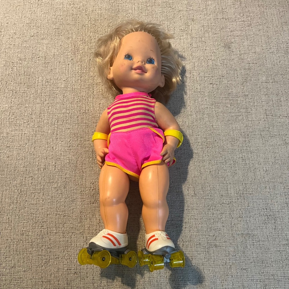 Vtg 1982 Mattel Baby Skates Doll Blonde Blue Eyes Pink Striped Romper 80s Toy